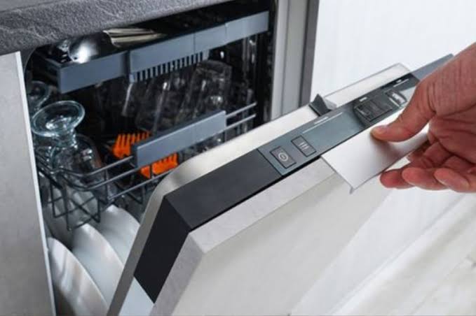 Máy Rửa Bát Không Vào Điện