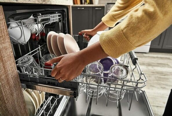 Vệ Sinh Gioăng Cửa Máy Rửa Bát Bosch