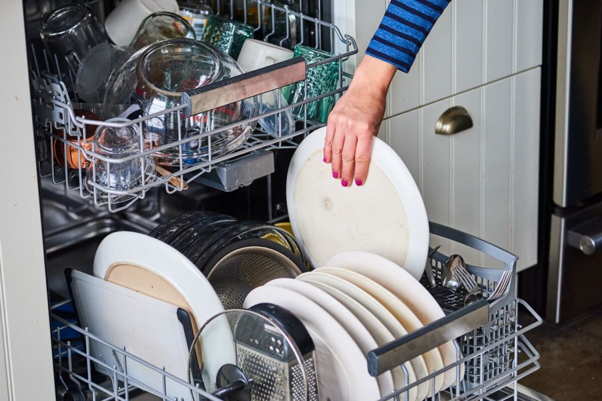 Máy Rửa Bát Bơm Xả Không Hoạt Động